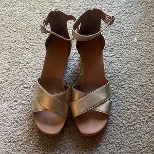 UGG brand wedges